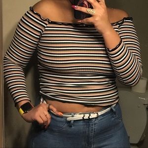 Long sleeve crop top